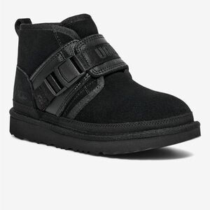 Perfect condition SnapBack Ugg boots unisex